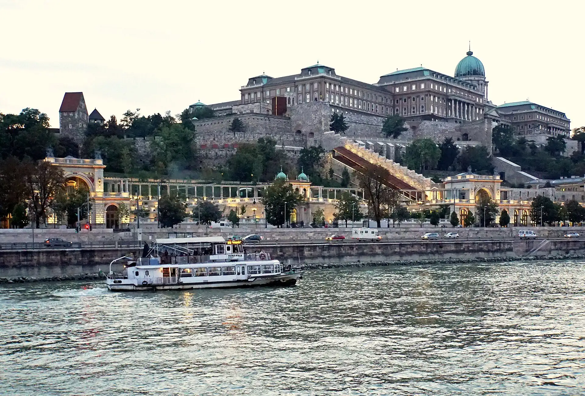 The Castle Garden Bazaar on the Buda embankment with the Royal Palace of Buda Castle rising behind it