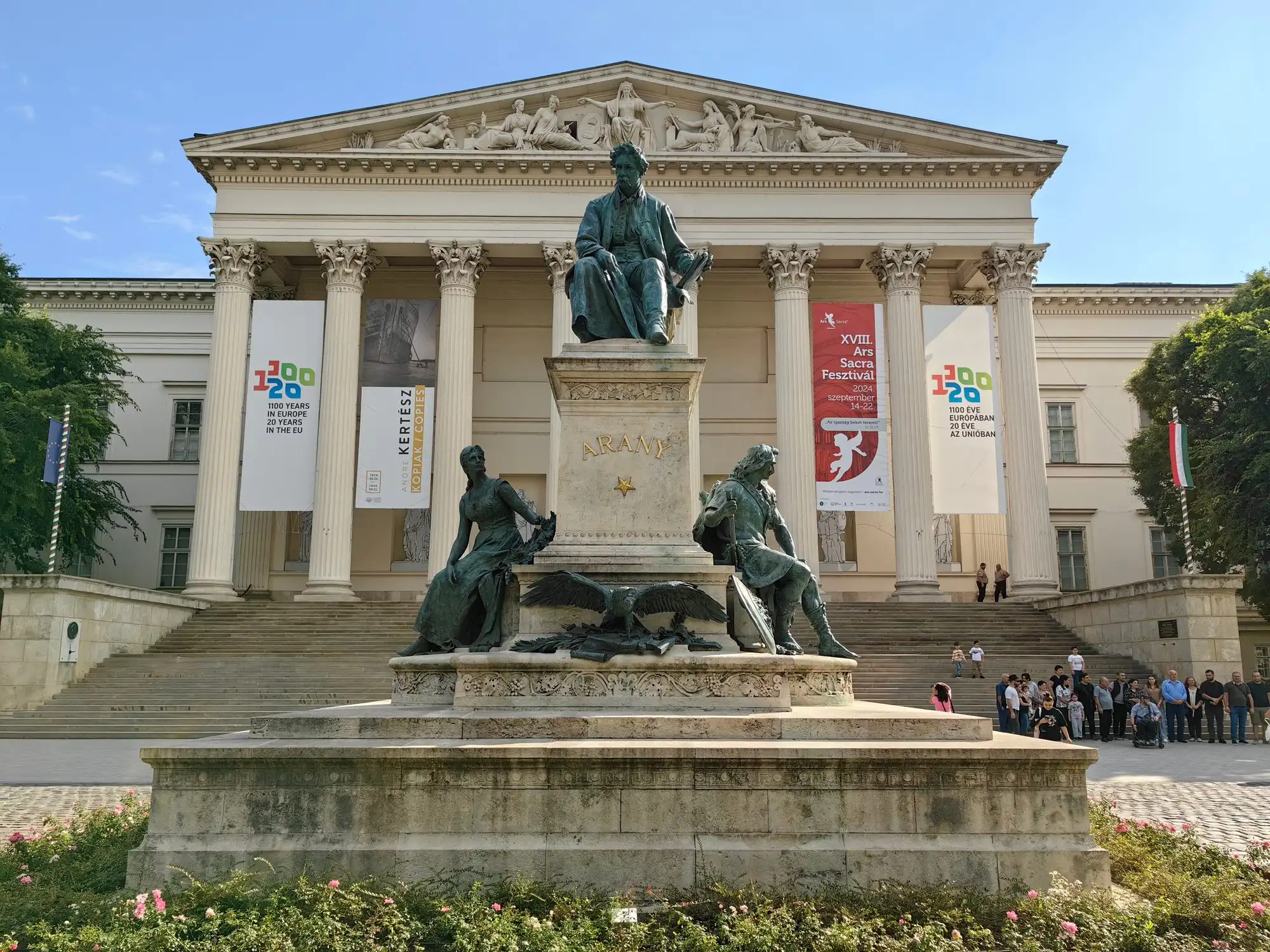 The János Arany monument by Alajos Stróbl in front of the portico of the Hungarian National Museum