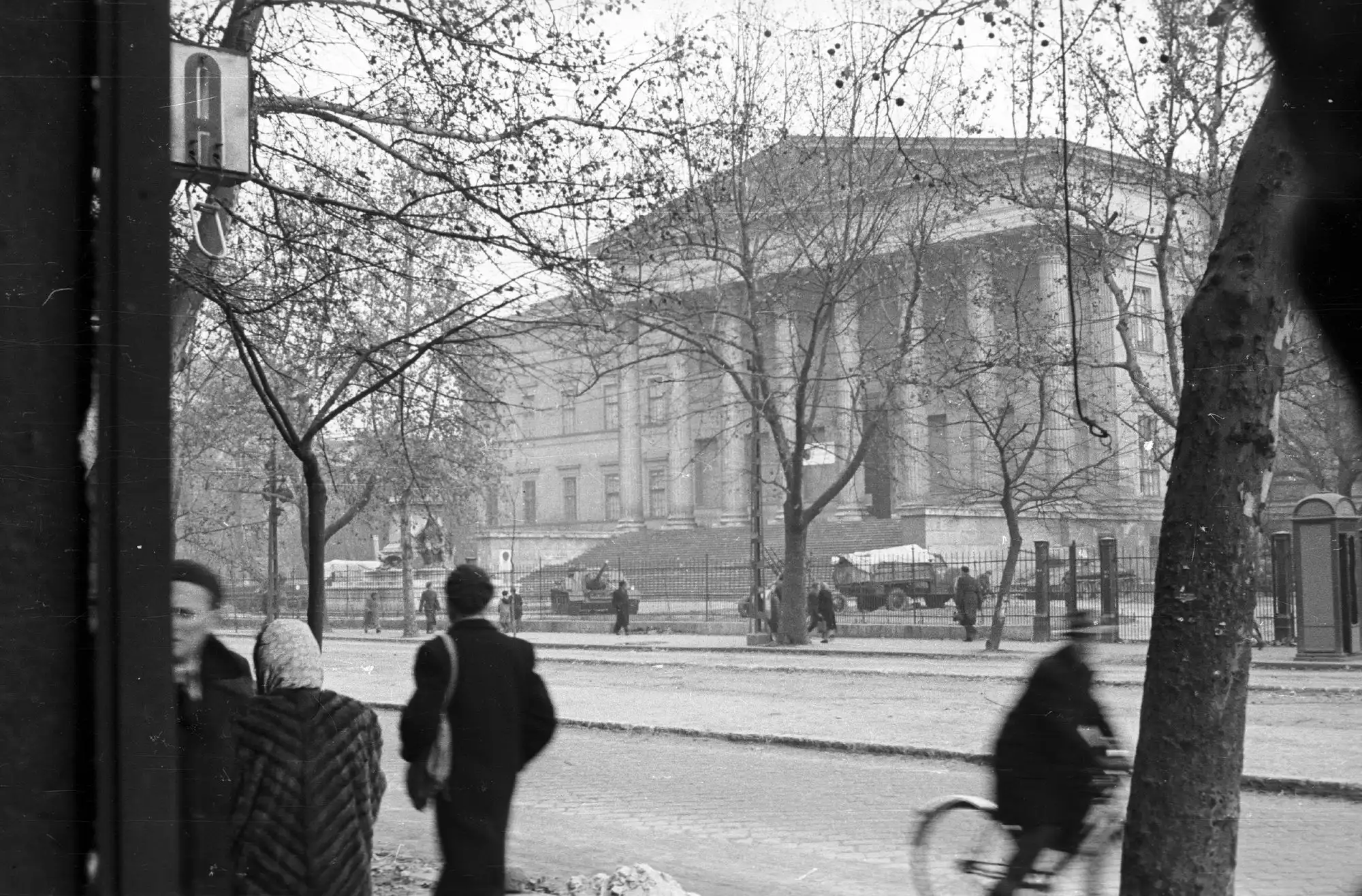 Soviet armour parked in front of the Hungarian National Museum in 1956, seen from across Múzeum körút