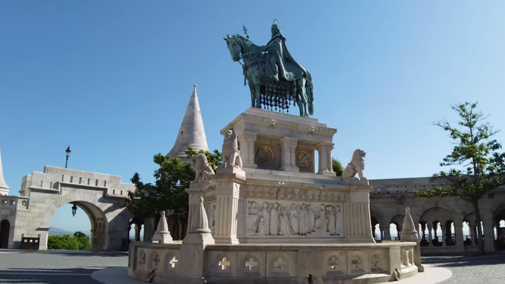 The grand statue of Stephen I, the first King of Hungary, located between Fisherman's Bastion and Matthias Church.